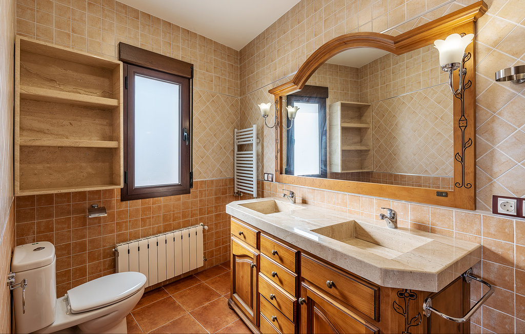 Baño privado de la habitación Albardín